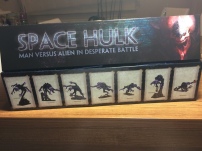 A nice idea: behind the Tyranid artwork there are Tyranid models depicted on the box.
